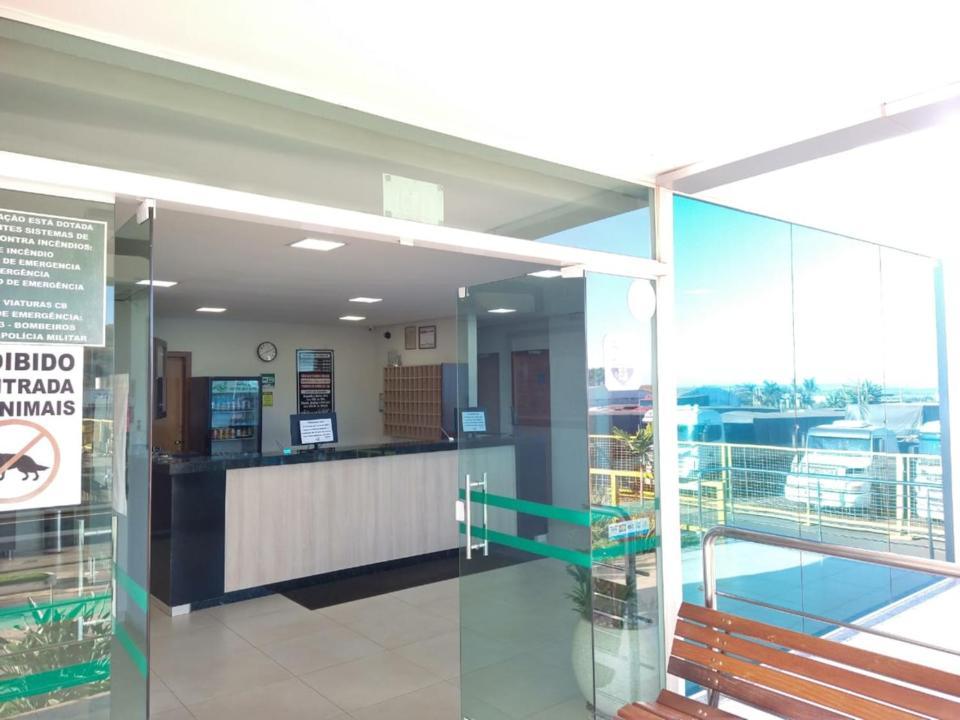 Hotel Rota Do Sol Patrocinio Bagian luar foto