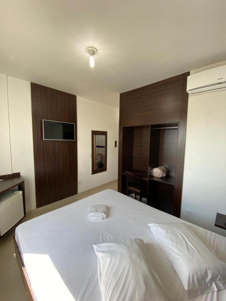 Hotel Rota Do Sol Patrocinio Bagian luar foto