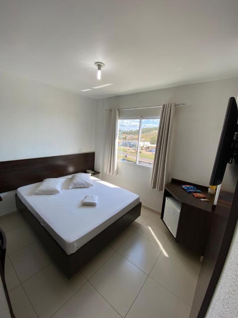 Hotel Rota Do Sol Patrocinio Bagian luar foto